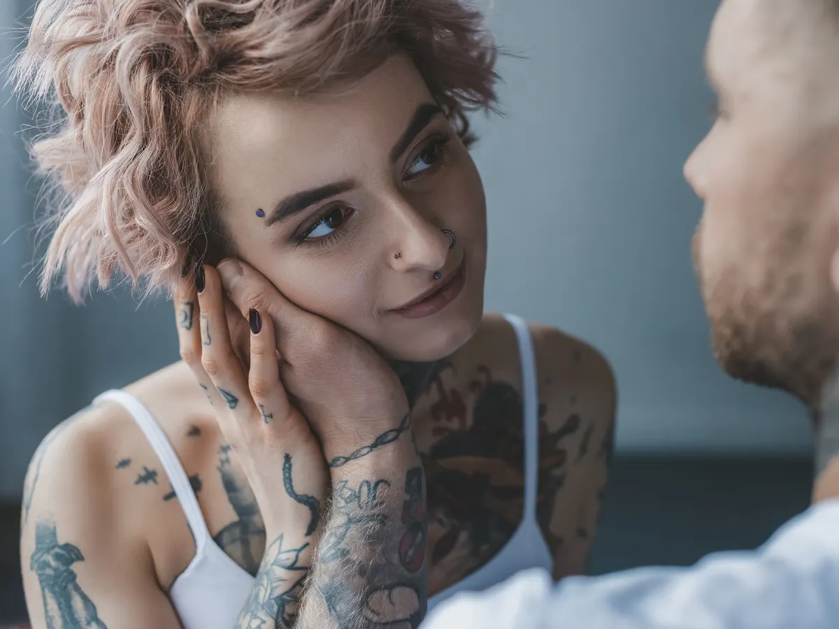 Gefühle beim Casual Dating: Was tun, wenn es mehr wird?
